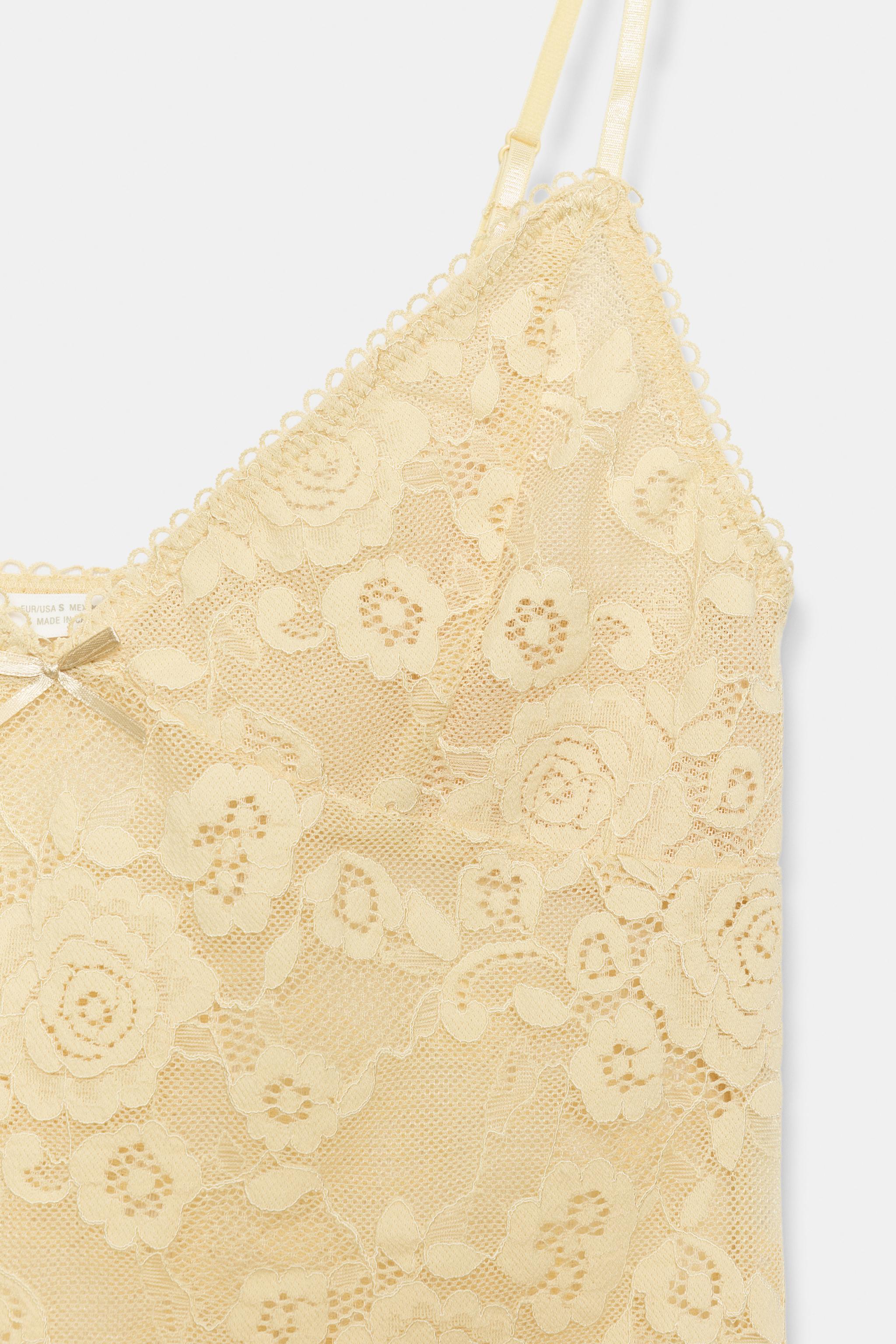 TOP À BRETELLES EN DENTELLE